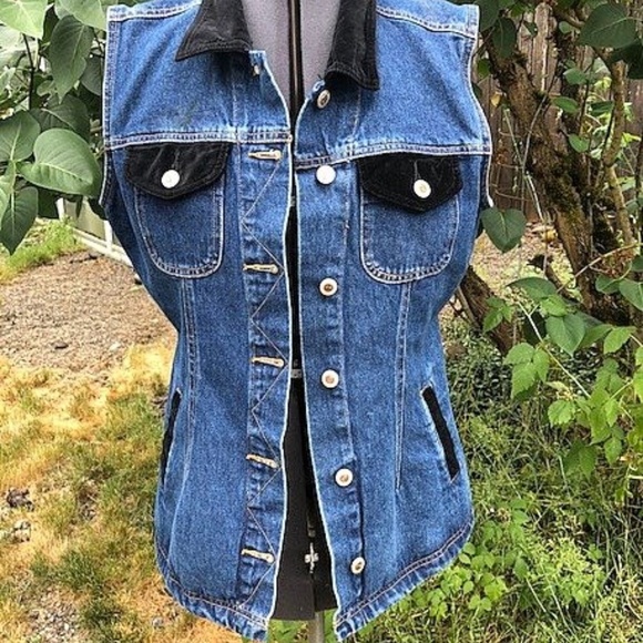 Fore Warned Jackets & Blazers - ForeWarned Denim Vest w/Velvet Collar SZ Large